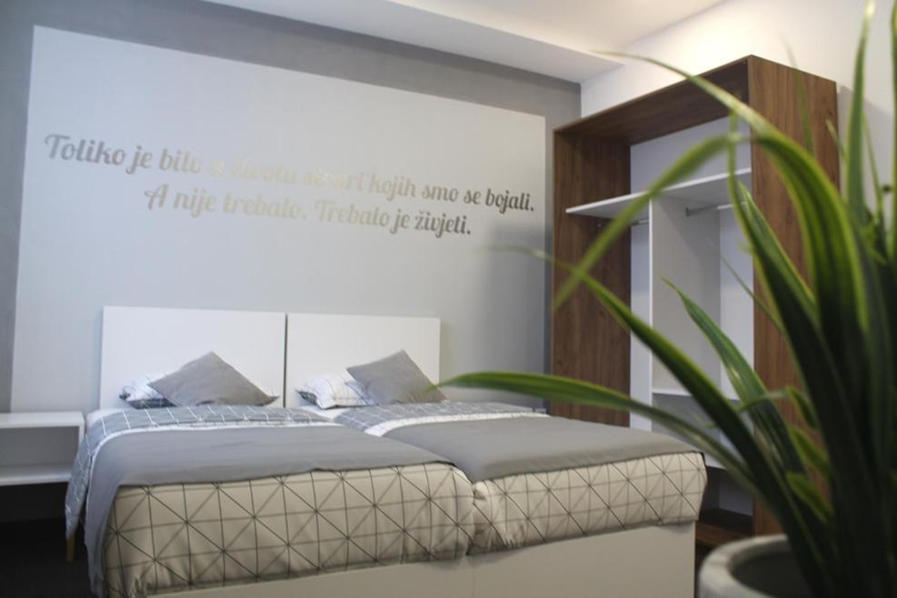 Motel Korzo Bihac Exterior photo
